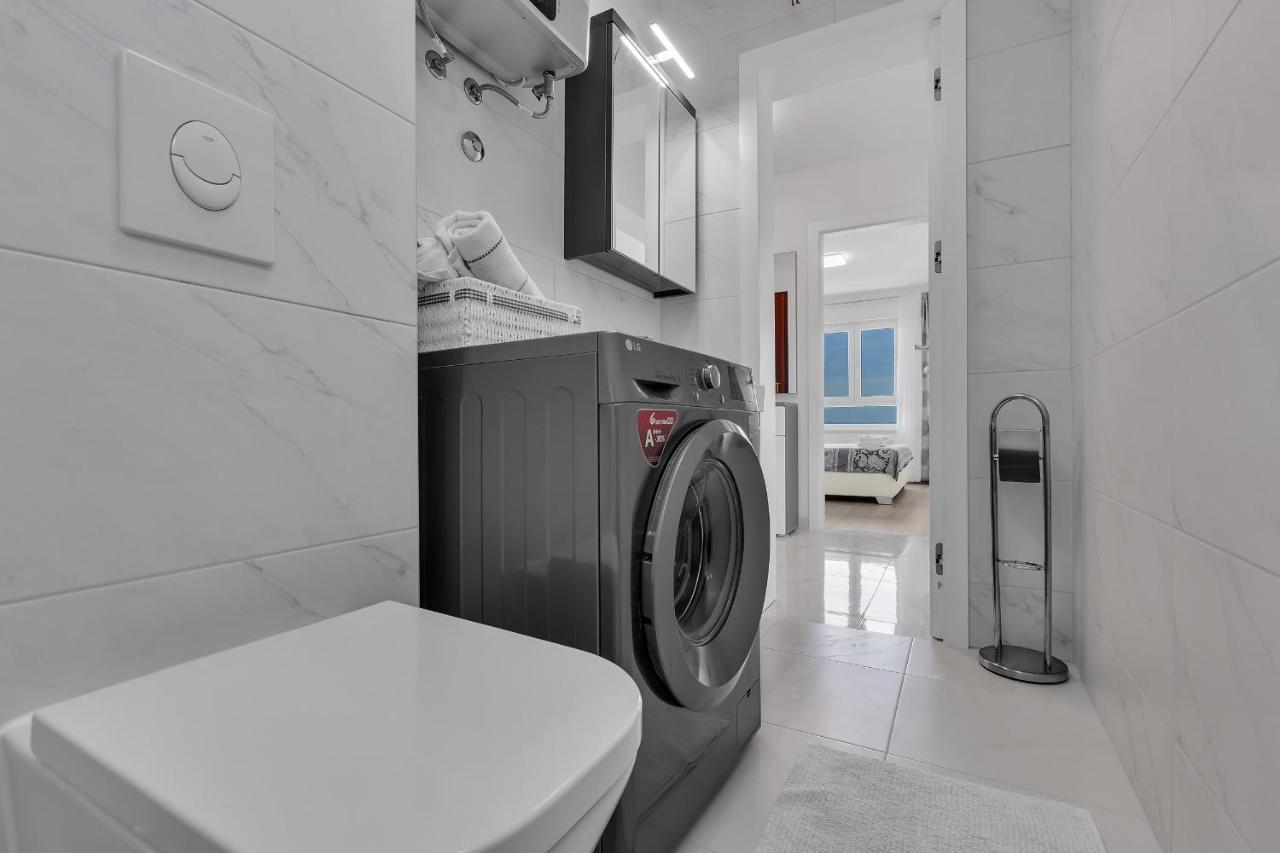 Apartment Navis, Sea View Makarska Dış mekan fotoğraf